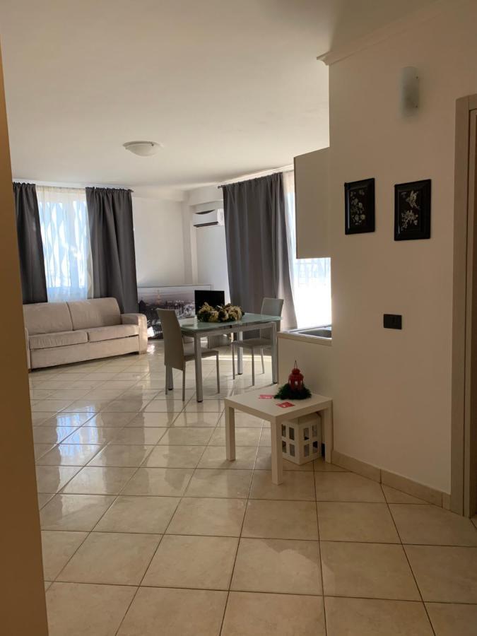 Raggio Di Sole Aparthotel San Cesareo Buitenkant foto