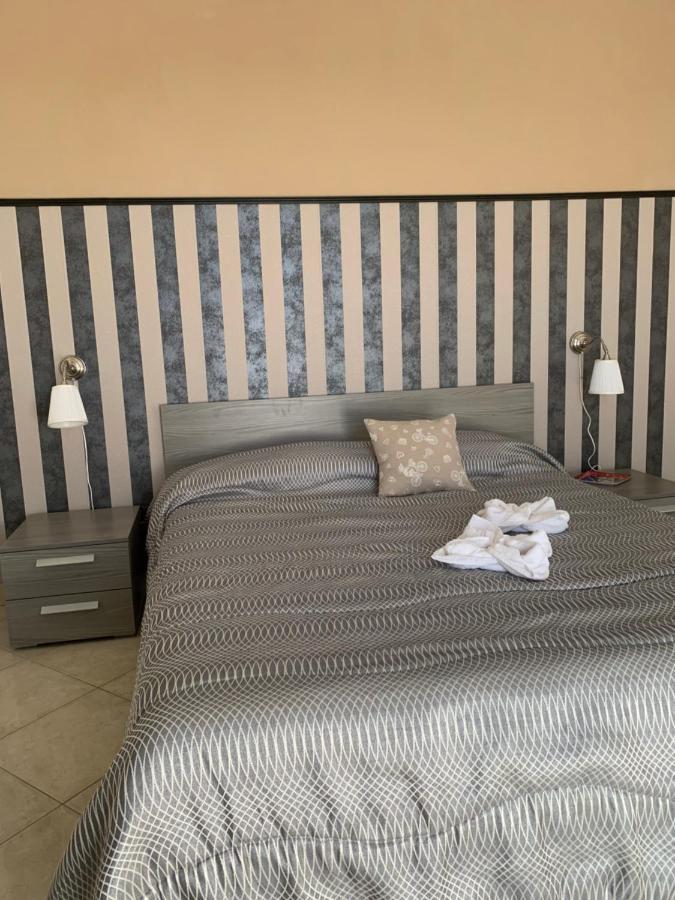Raggio Di Sole Aparthotel San Cesareo Buitenkant foto