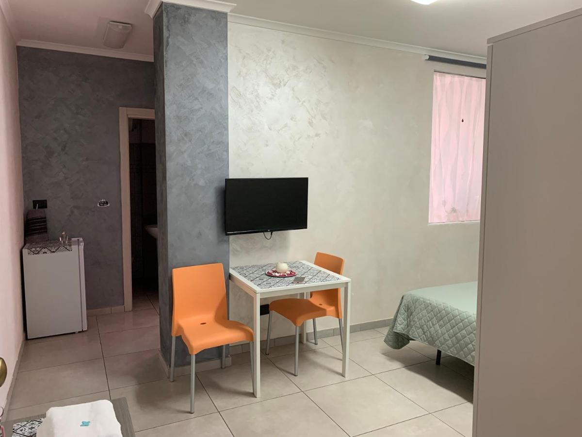 Raggio Di Sole Aparthotel San Cesareo Buitenkant foto